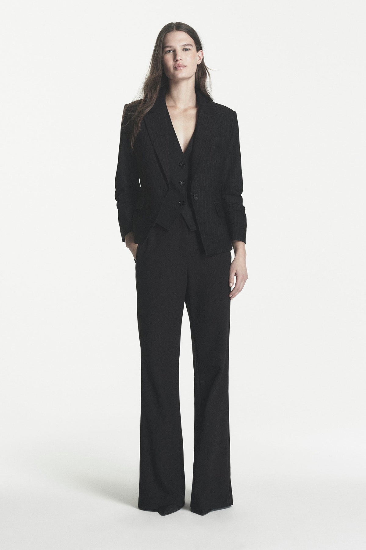 FRONT BUTTON BLAZER