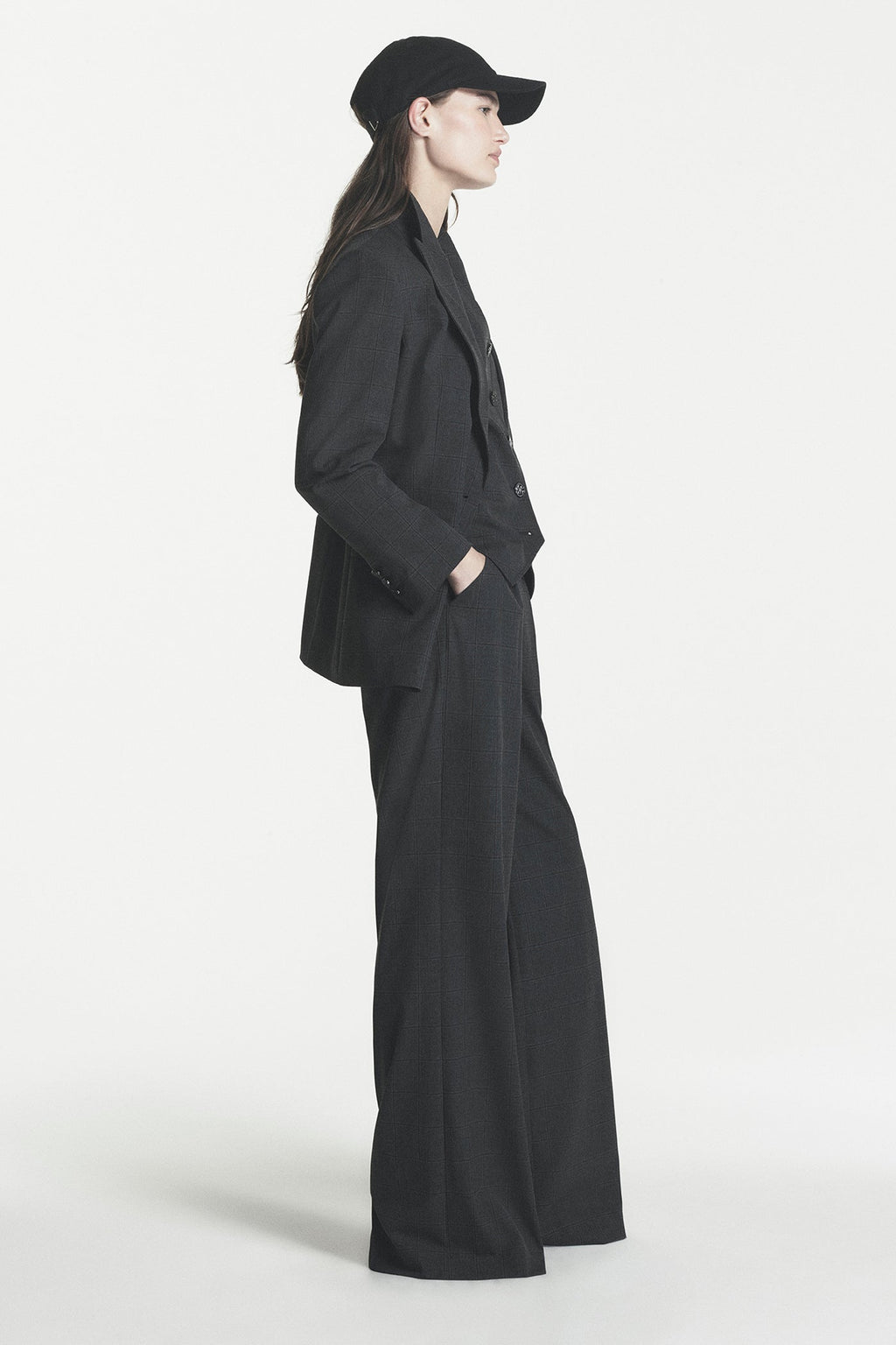 ONE BUTTON BLAZER