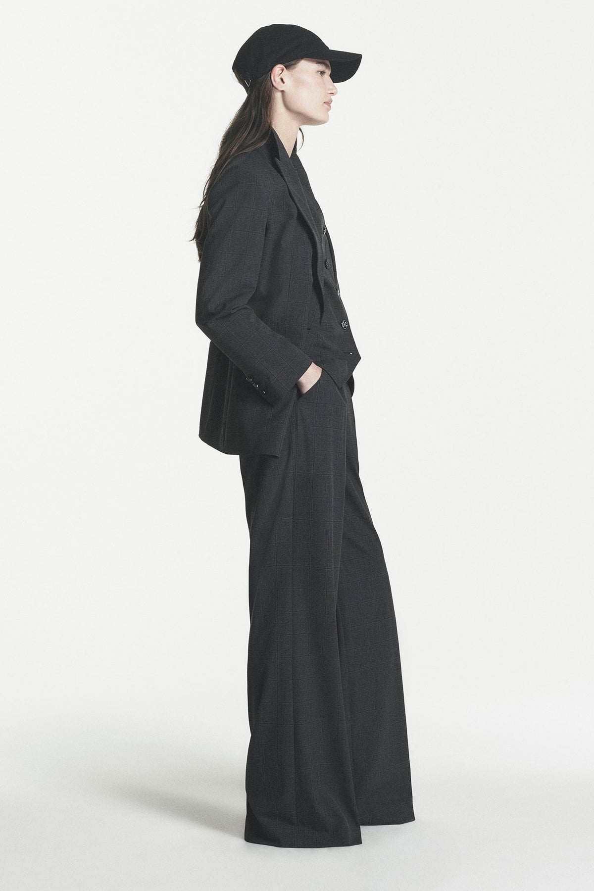 ONE BUTTON BLAZER