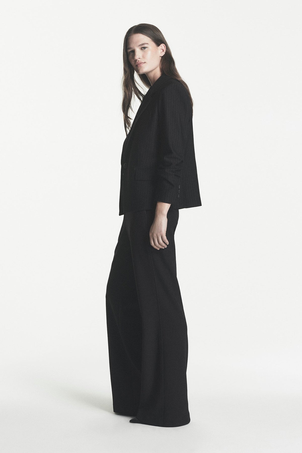 FRONT BUTTON BLAZER