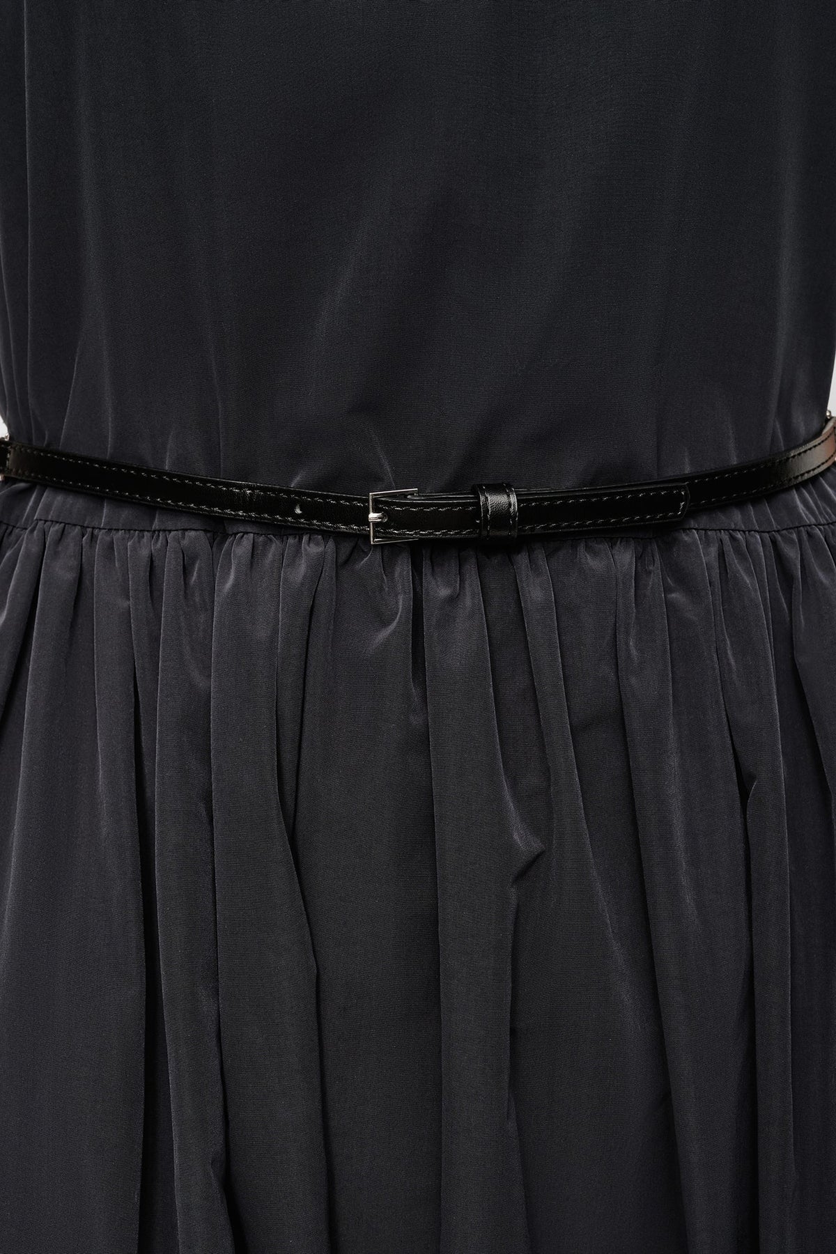 SLEEVELESS GATHERED MIDI A-LINE DRESS