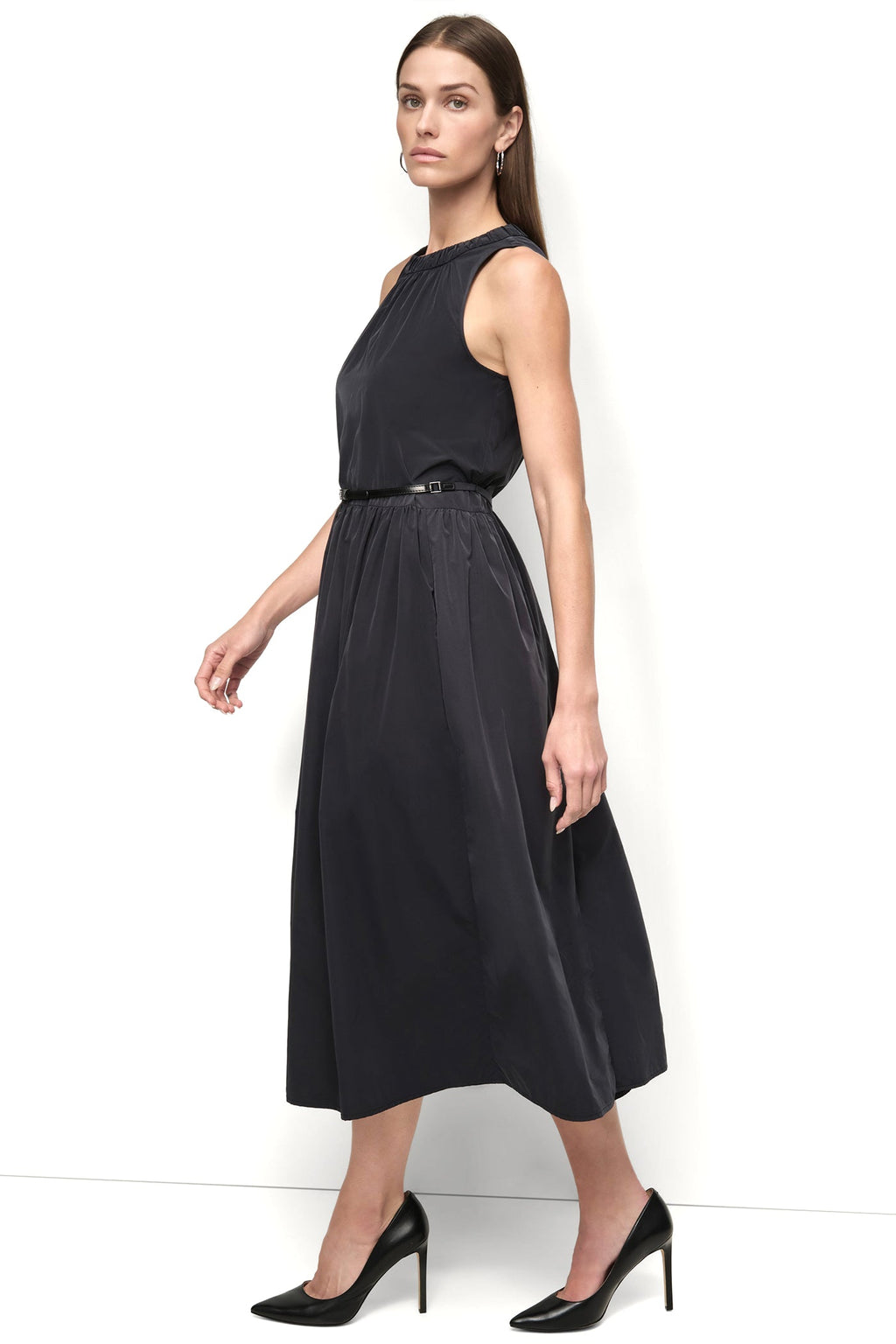 SLEEVELESS GATHERED MIDI A-LINE DRESS