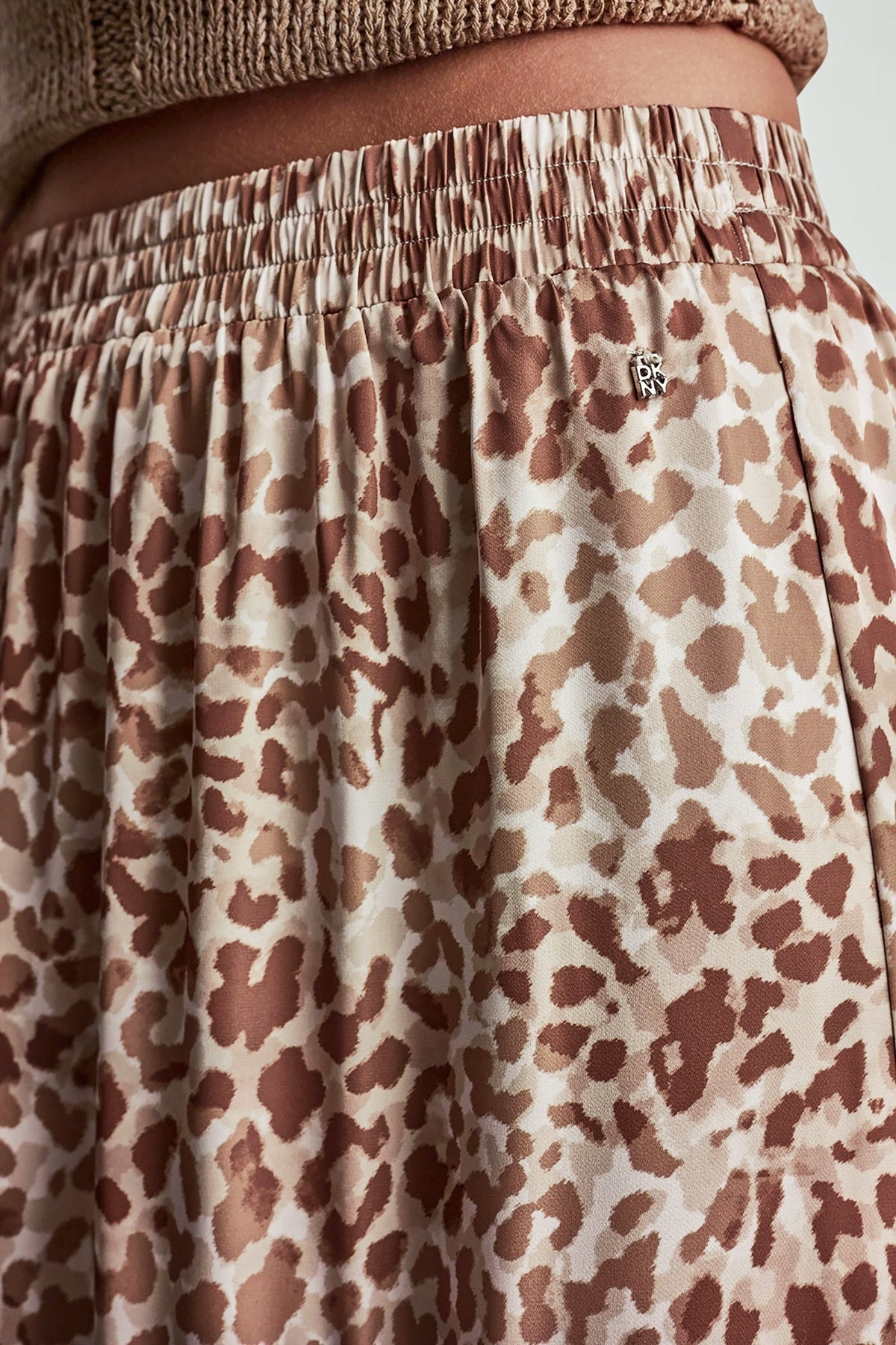 TIERED SATIN PRINTED SKIRT