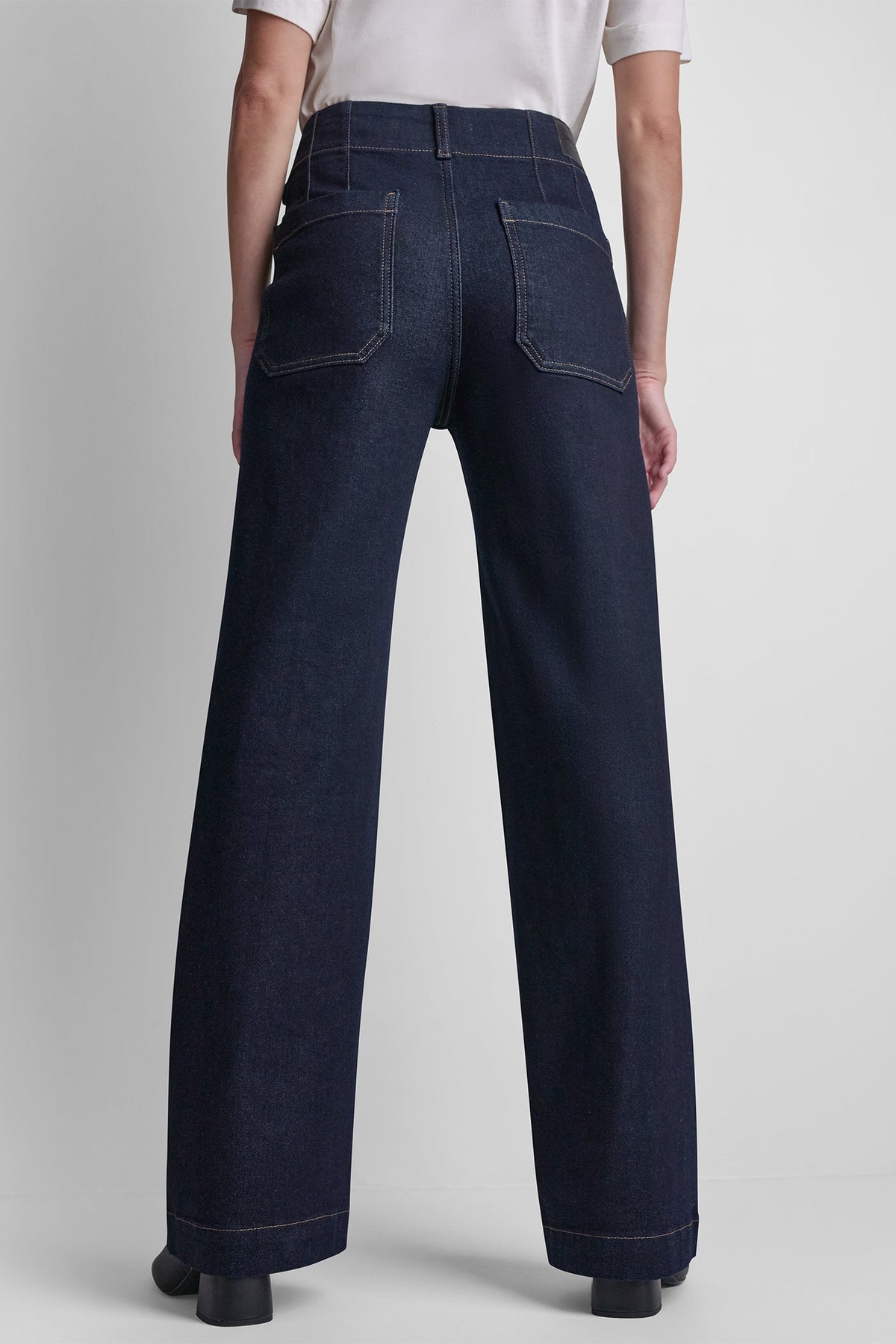 HIGH-RISE PINTUCKED WIDE-LEG JEAN