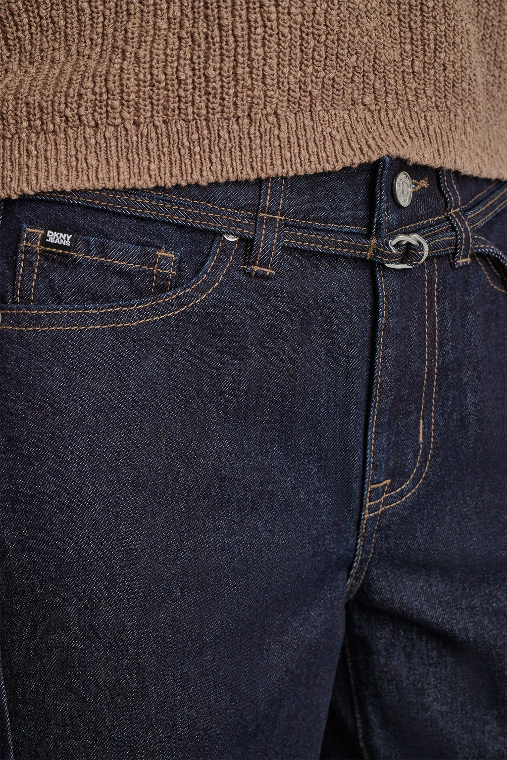 MID-RISE BARREL JEAN