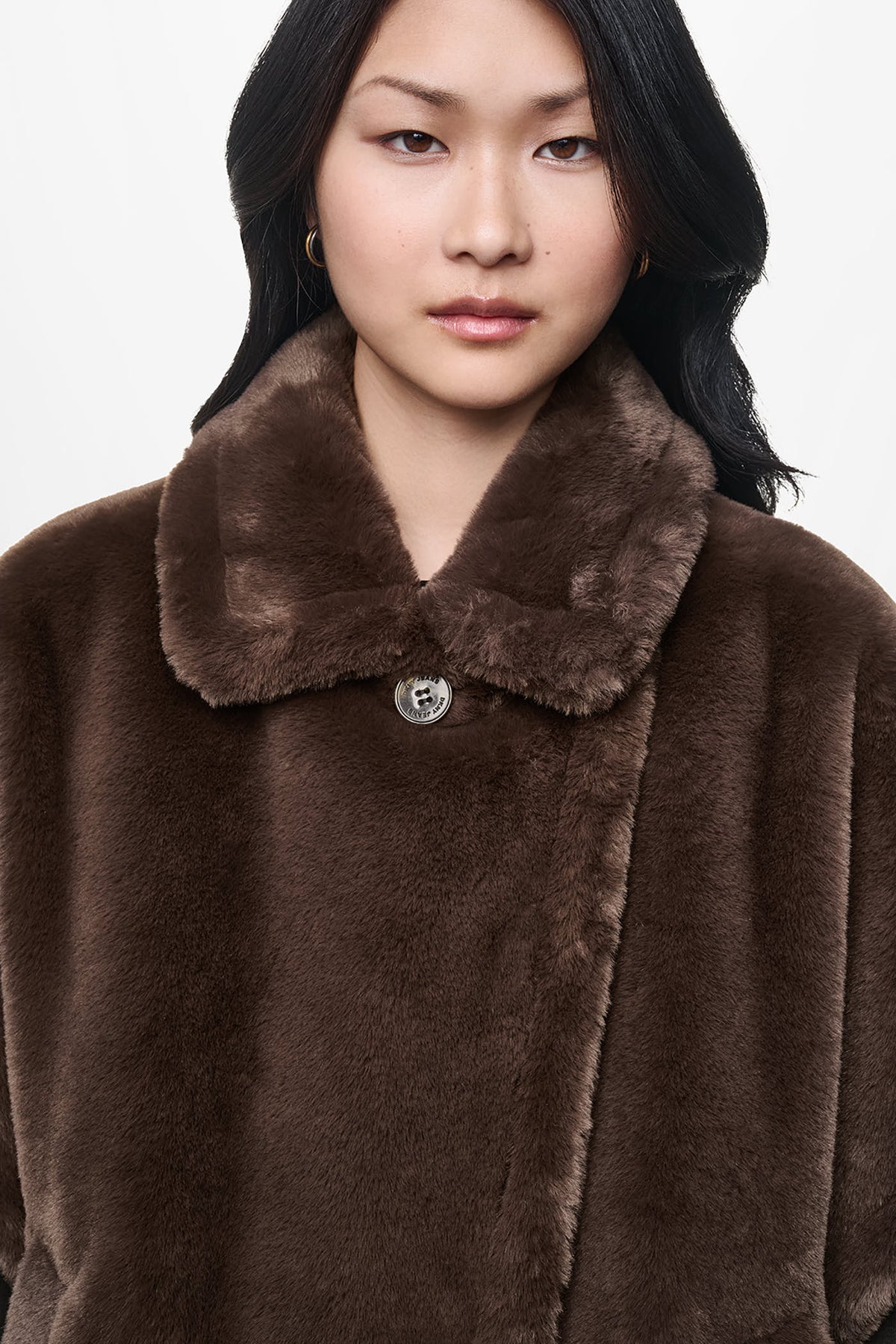 ASYMMETRICAL FAUX FUR PONCHO