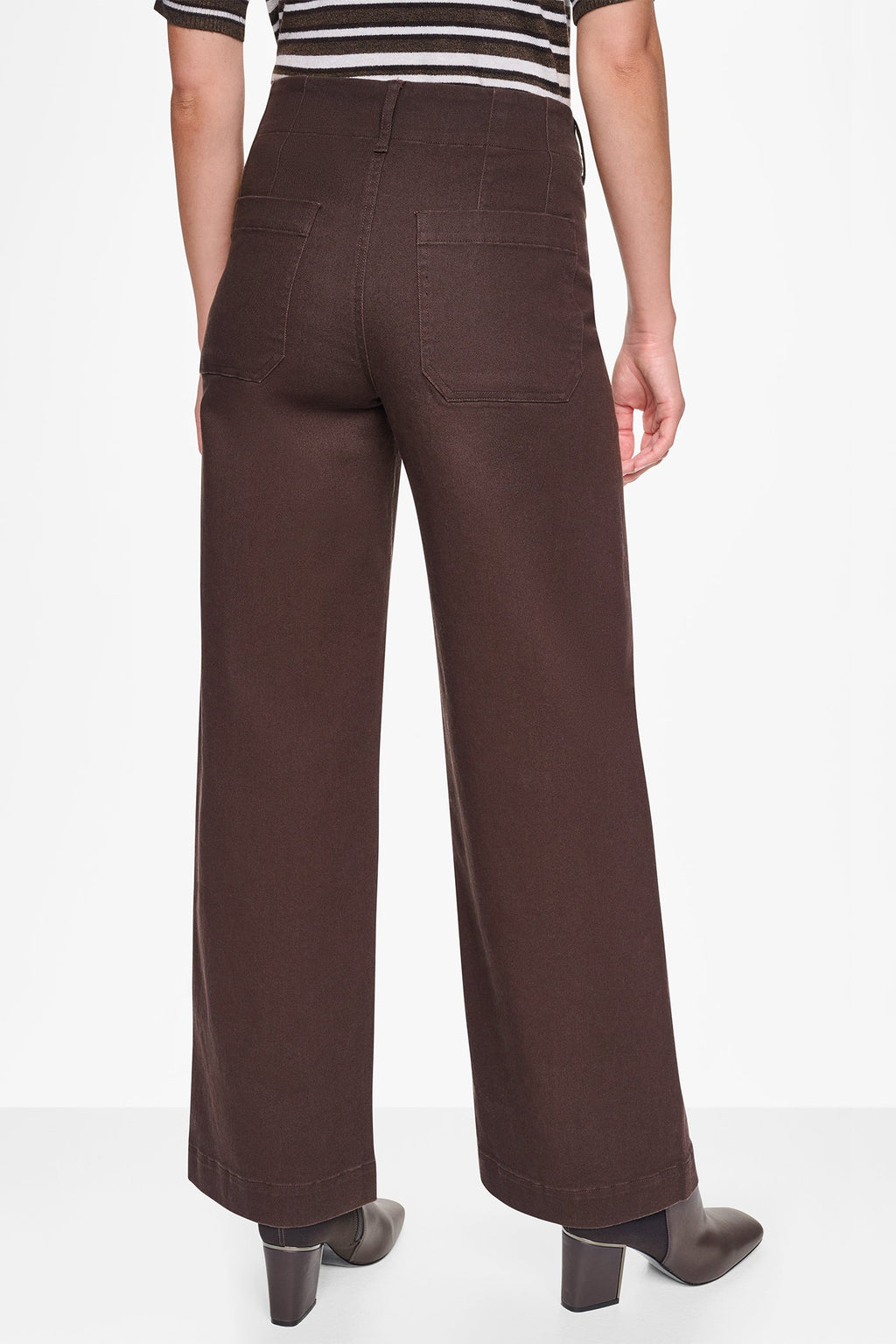 HIGH-RISE PINTUCKED WIDE-LEG JEAN