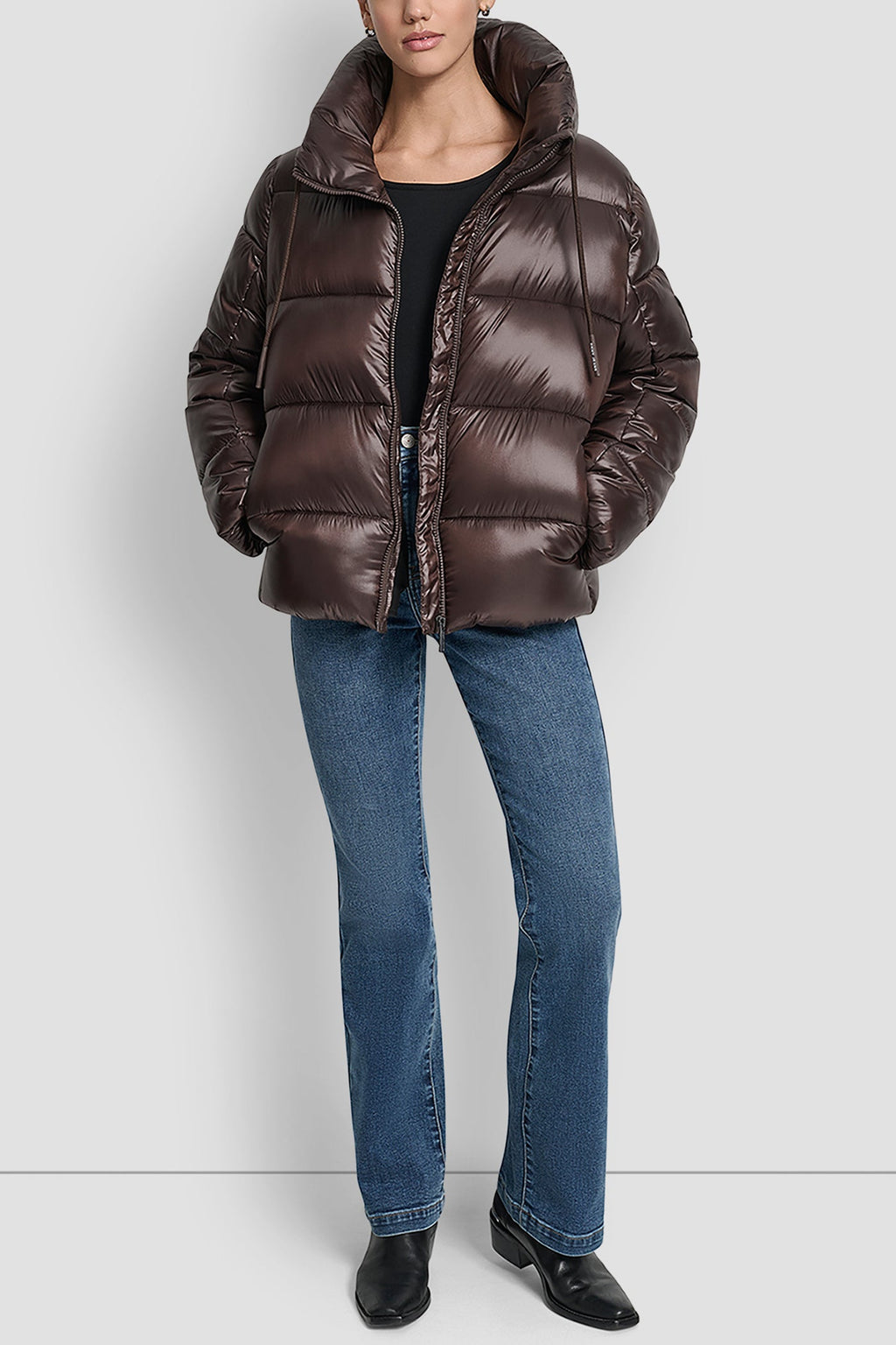 QUILTED PUFFER WITH DRAMA COLLAR