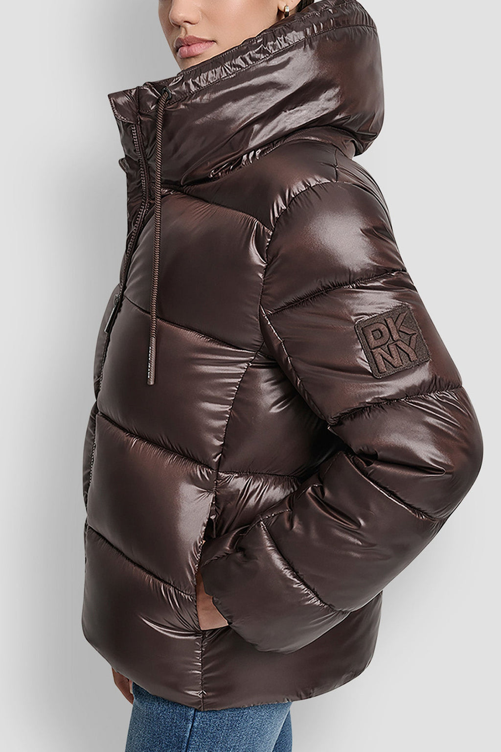 QUILTED PUFFER WITH DRAMA COLLAR