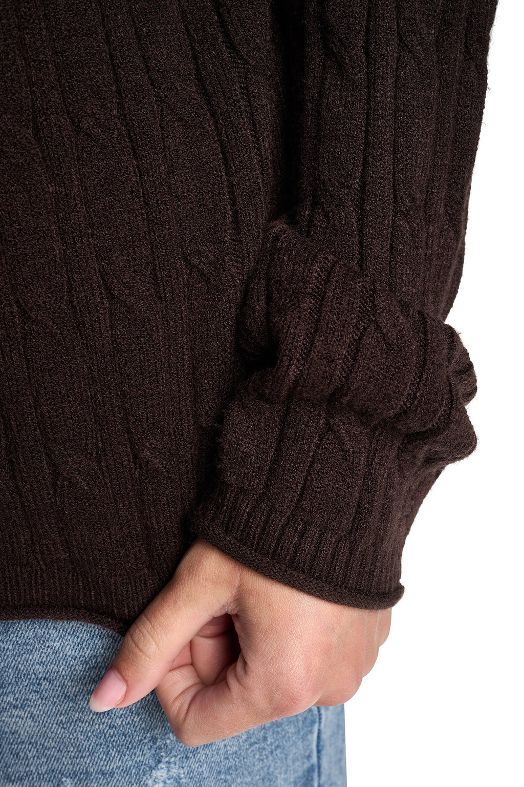 CABLE KNIT SWEATER