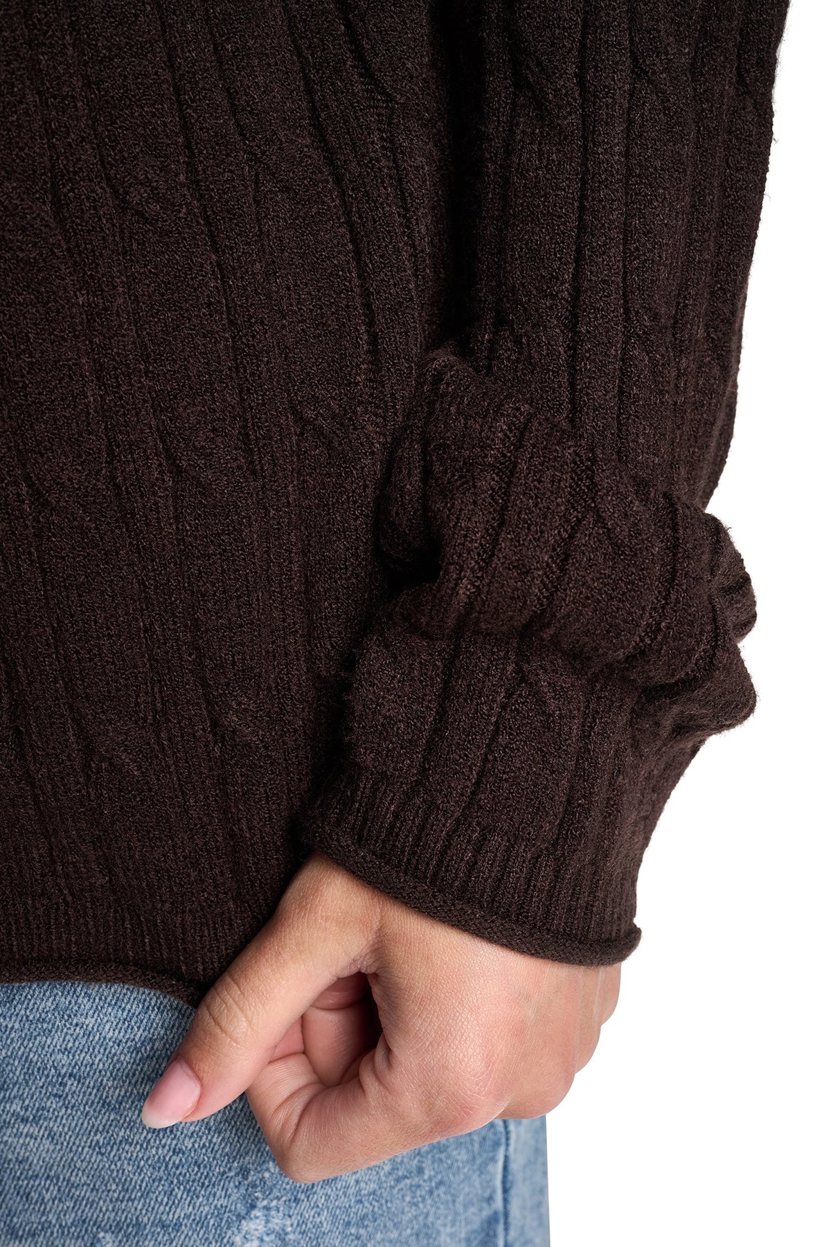 CABLE KNIT SWEATER