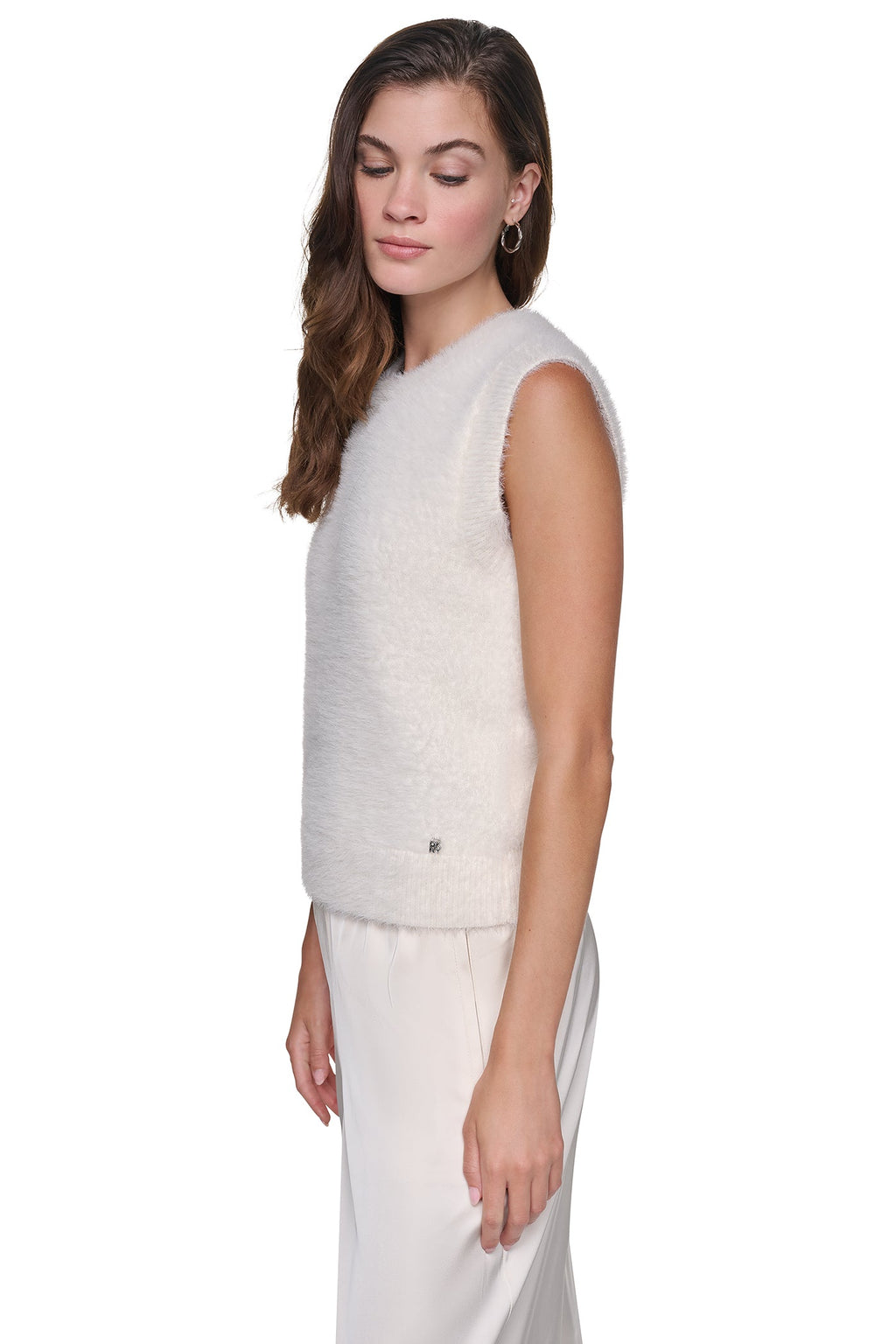 SLEEVLESS BRUSHED SWEATER VEST