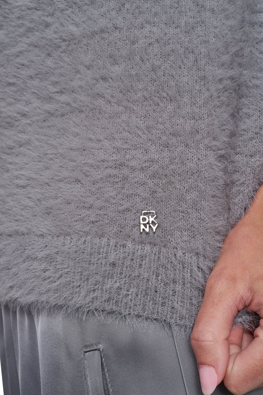 BRUSHED V-NECK CARDIGAN