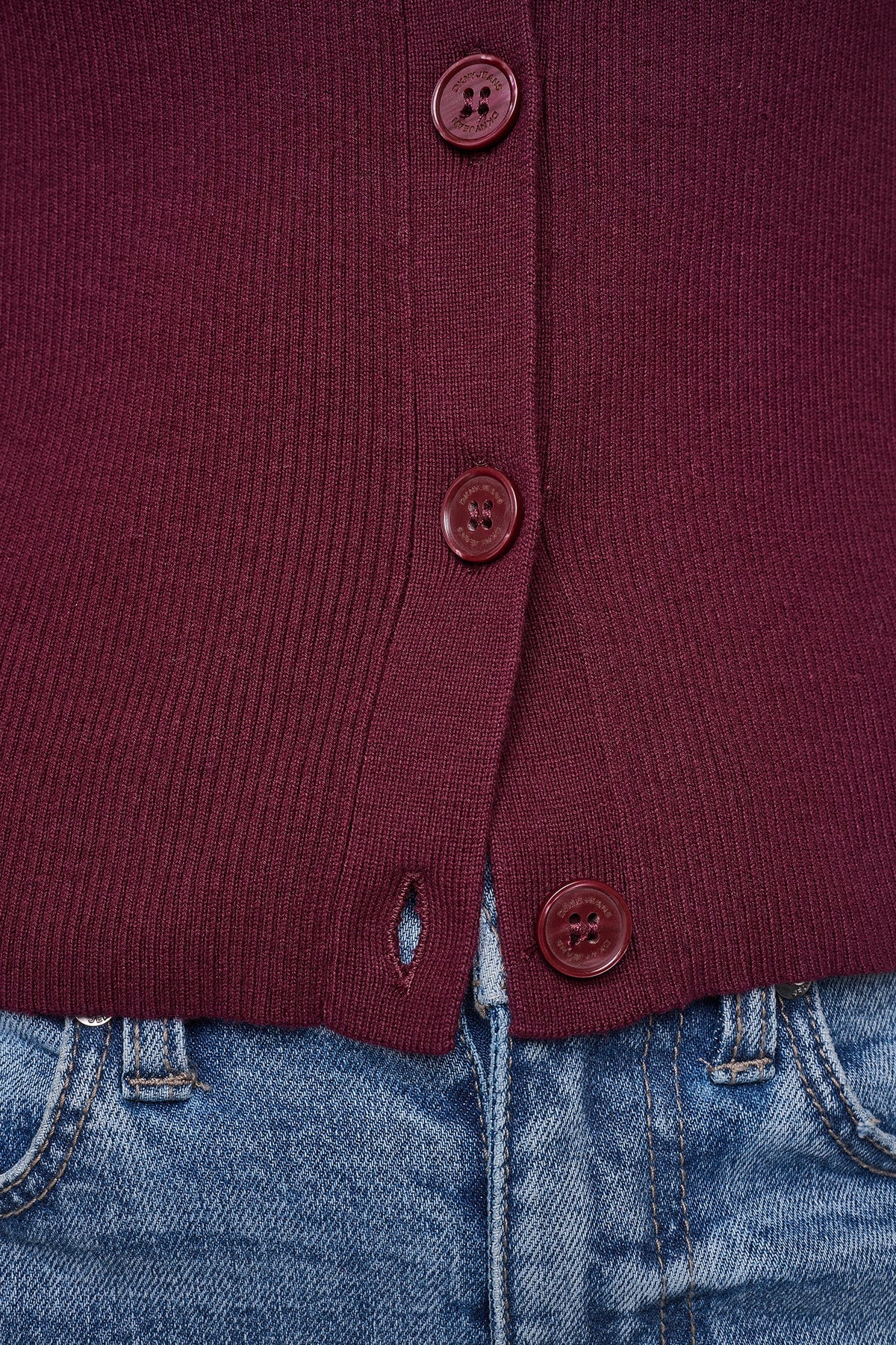LOGO BUTTON CARDIGAN