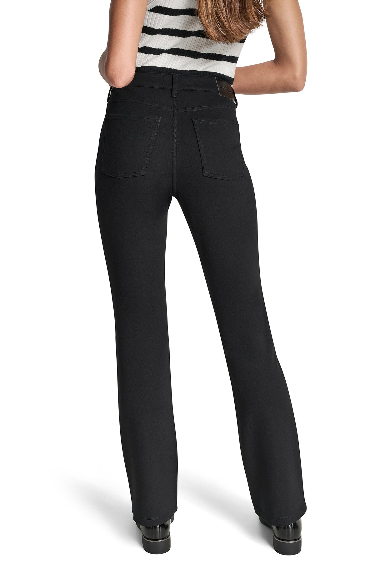 MID-RISE SLIM BOOTCUT PANT
