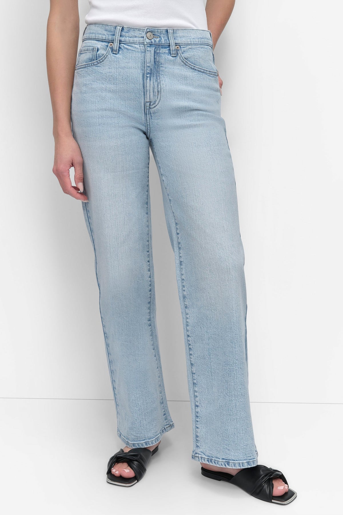 HIGH-RISE TAILORED WIDE-LEG JEAN
