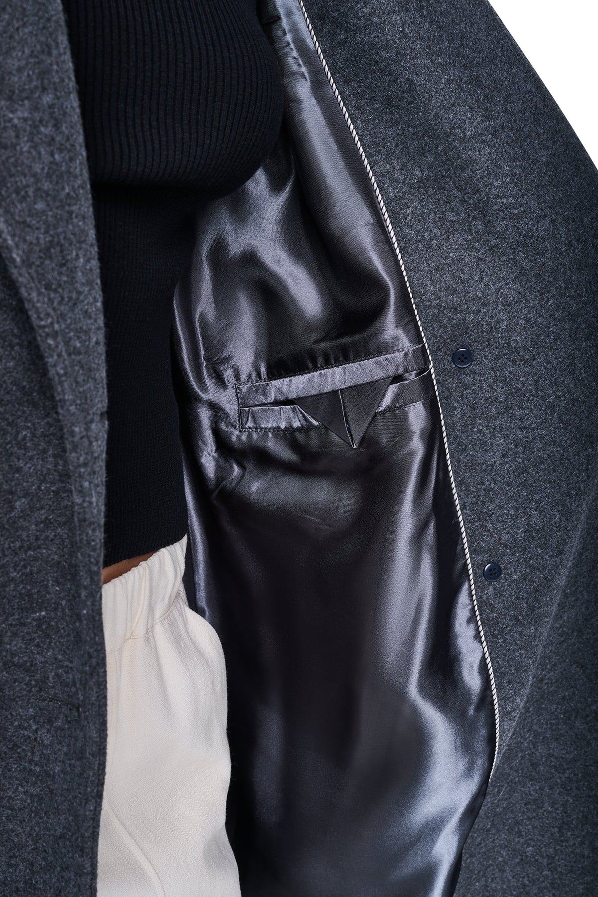 DOUBLE BREASTED WRAP COAT