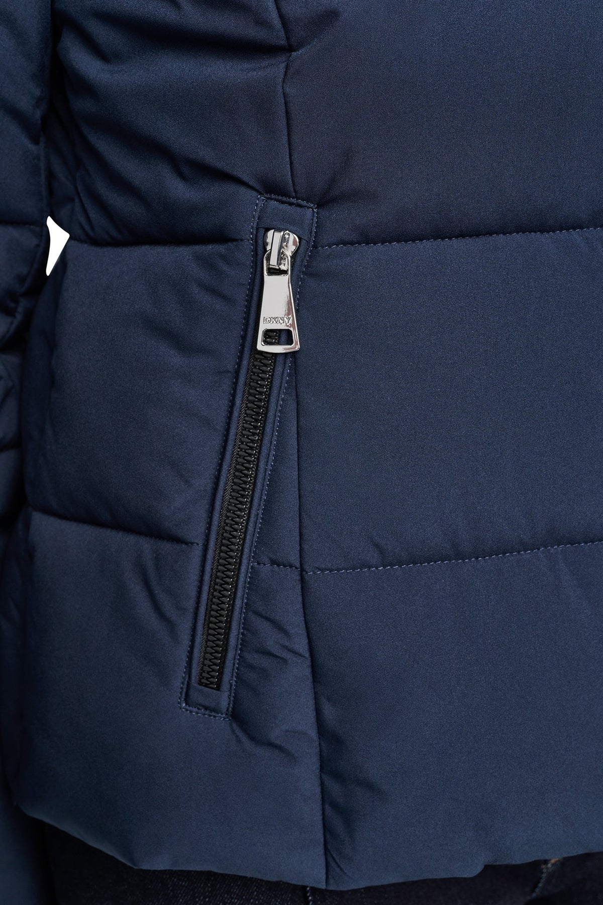 STRETCH HOODED PUFFER JACKET