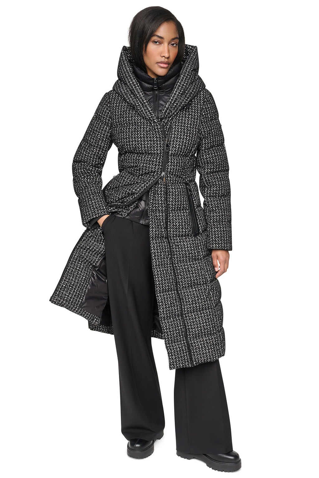 MAXI HOODED PUFFER COAT WITH INNER BIB