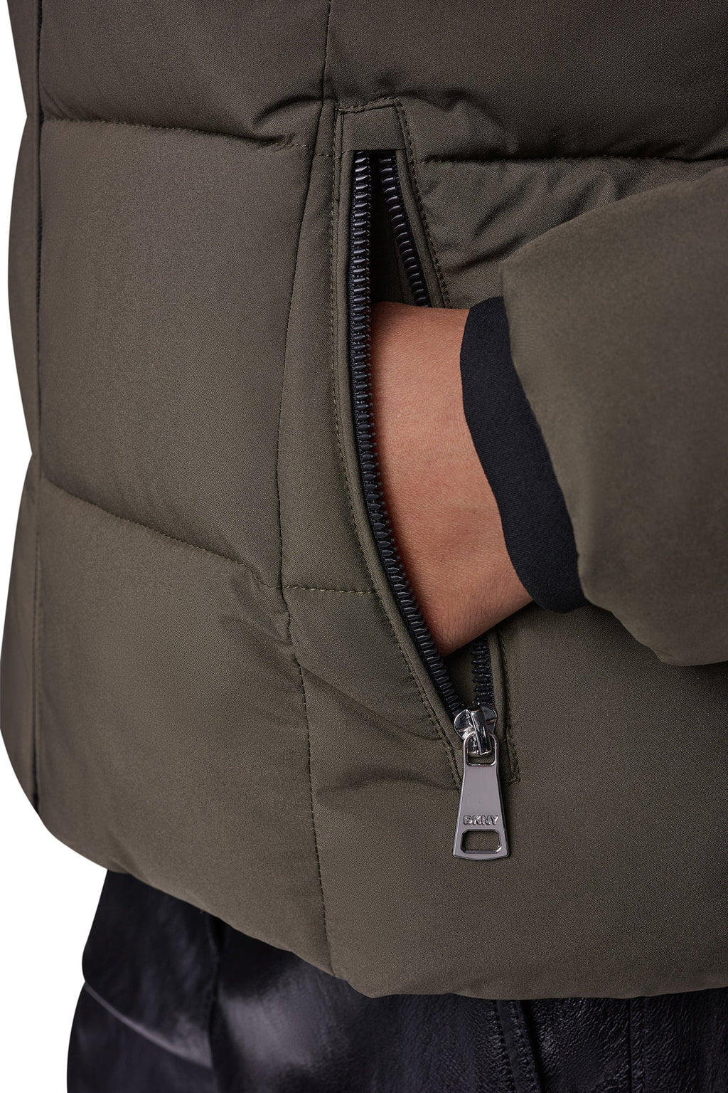 STRETCH HOODED PUFFER JACKET