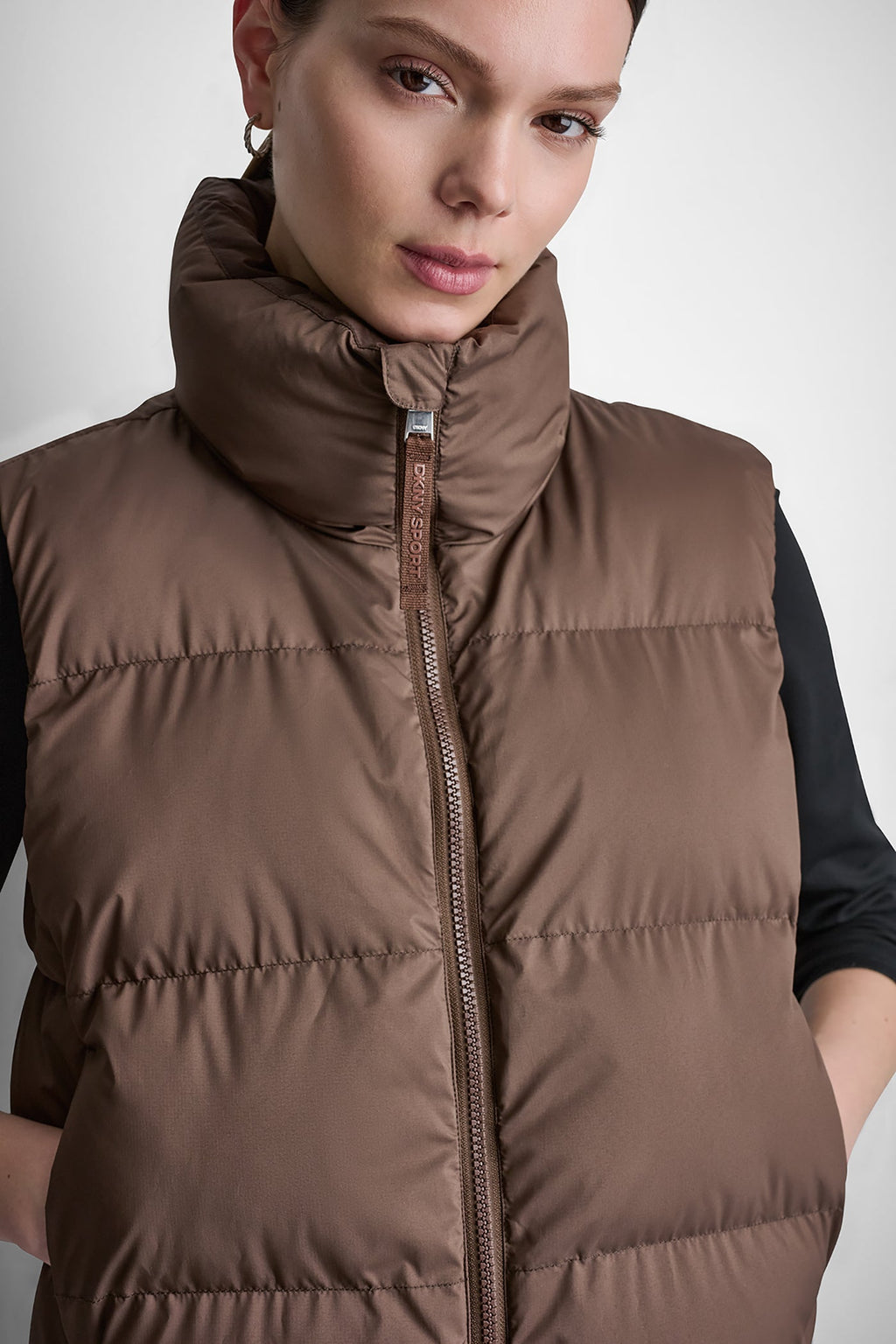 MOCK NECK PUFFER VEST