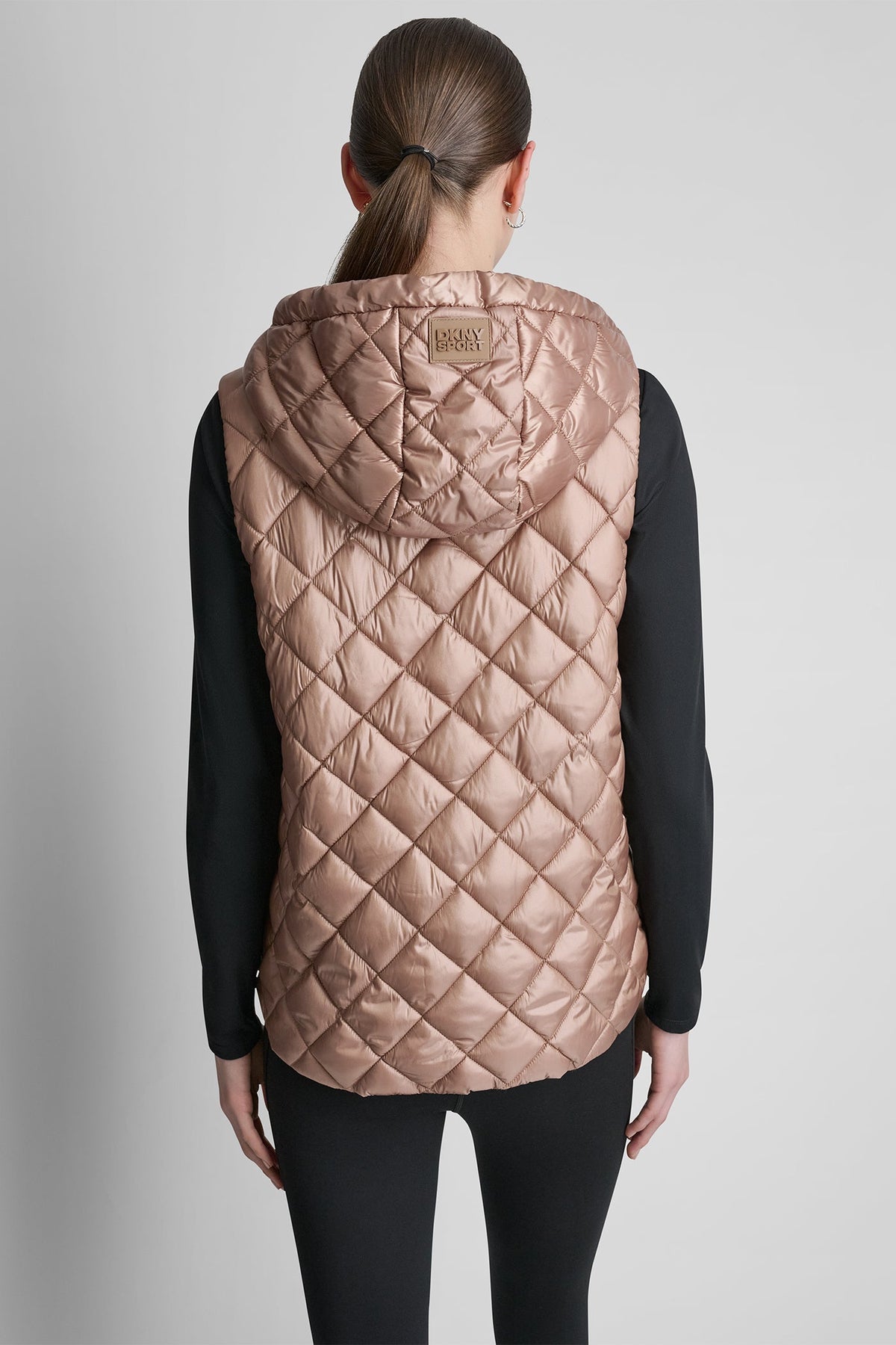 HOODED DIAMOND QUILTED VEST