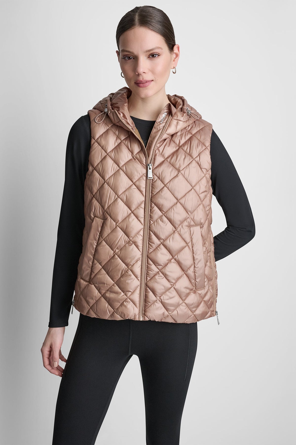 HOODED DIAMOND QUILTED VEST