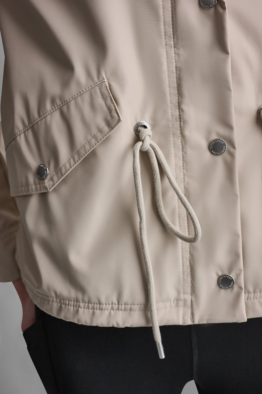 HIGH-LOW CROPPED JACKET