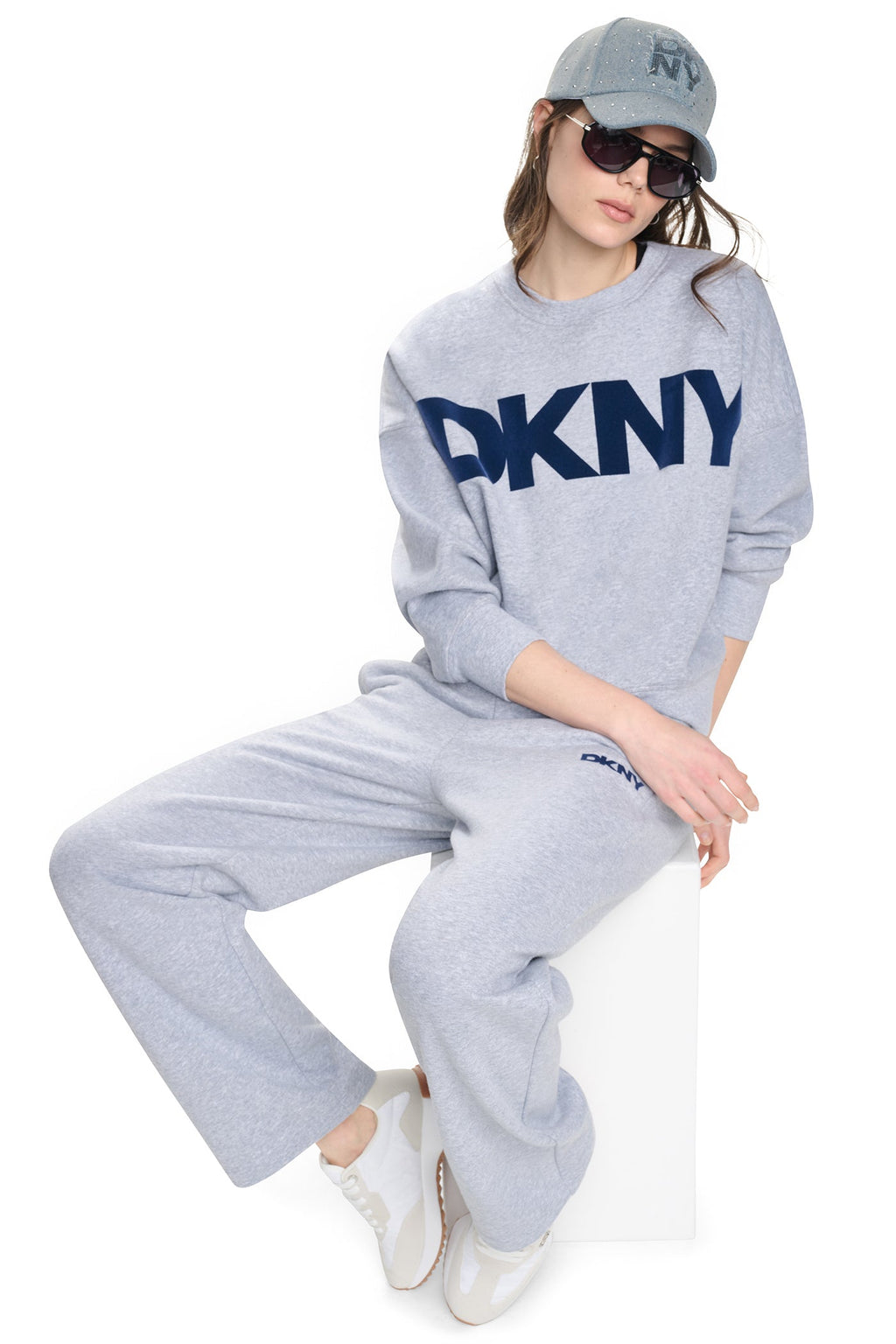 HIGH RISE FLOCKED LOGO RELAXED PANT