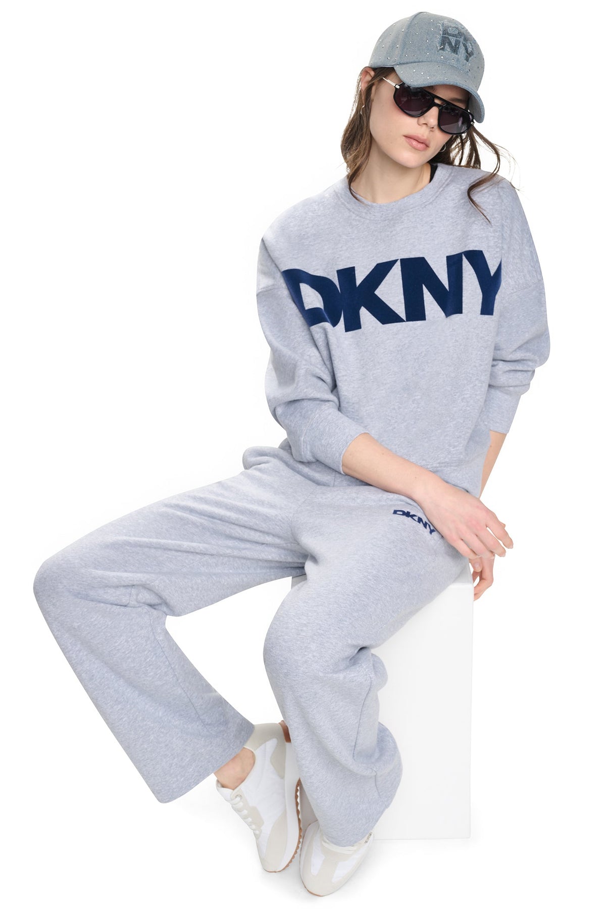 HIGH RISE FLOCKED LOGO RELAXED PANT