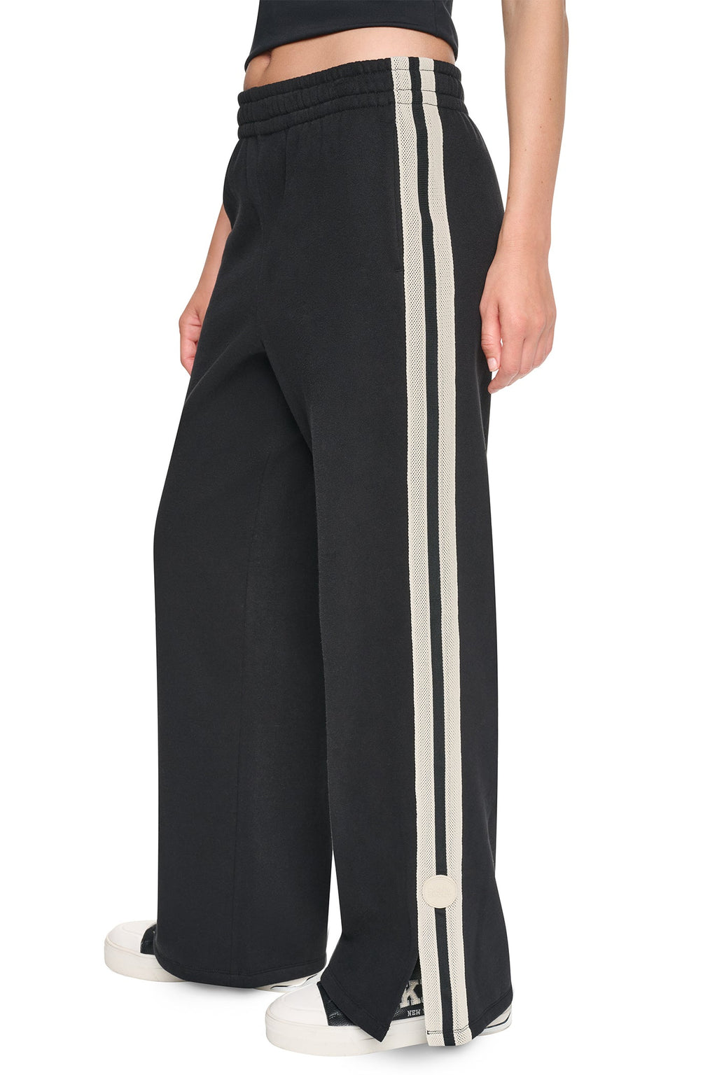 HIGH-RISE STRAIGHT LEG TRACK PANT