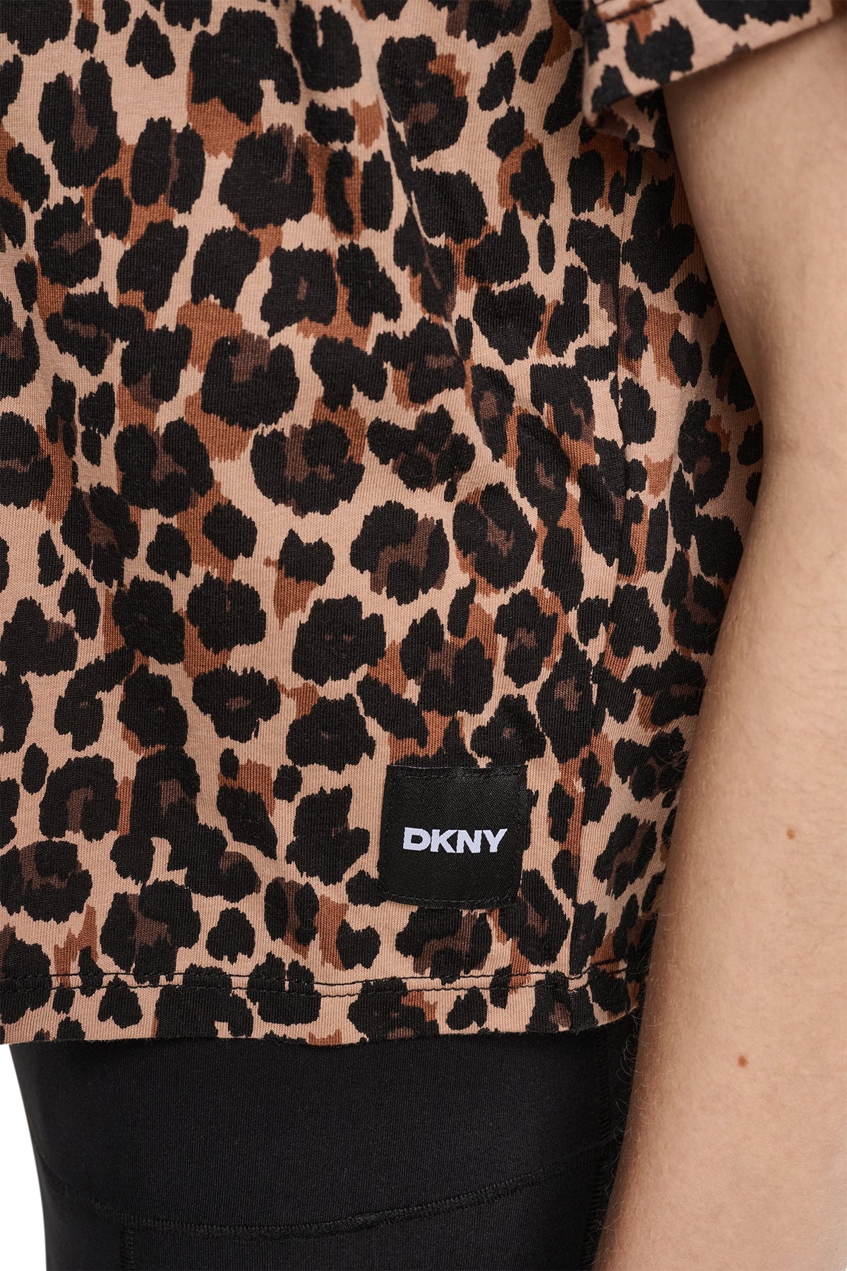 CROPPED ANIMAL PRINT TEE