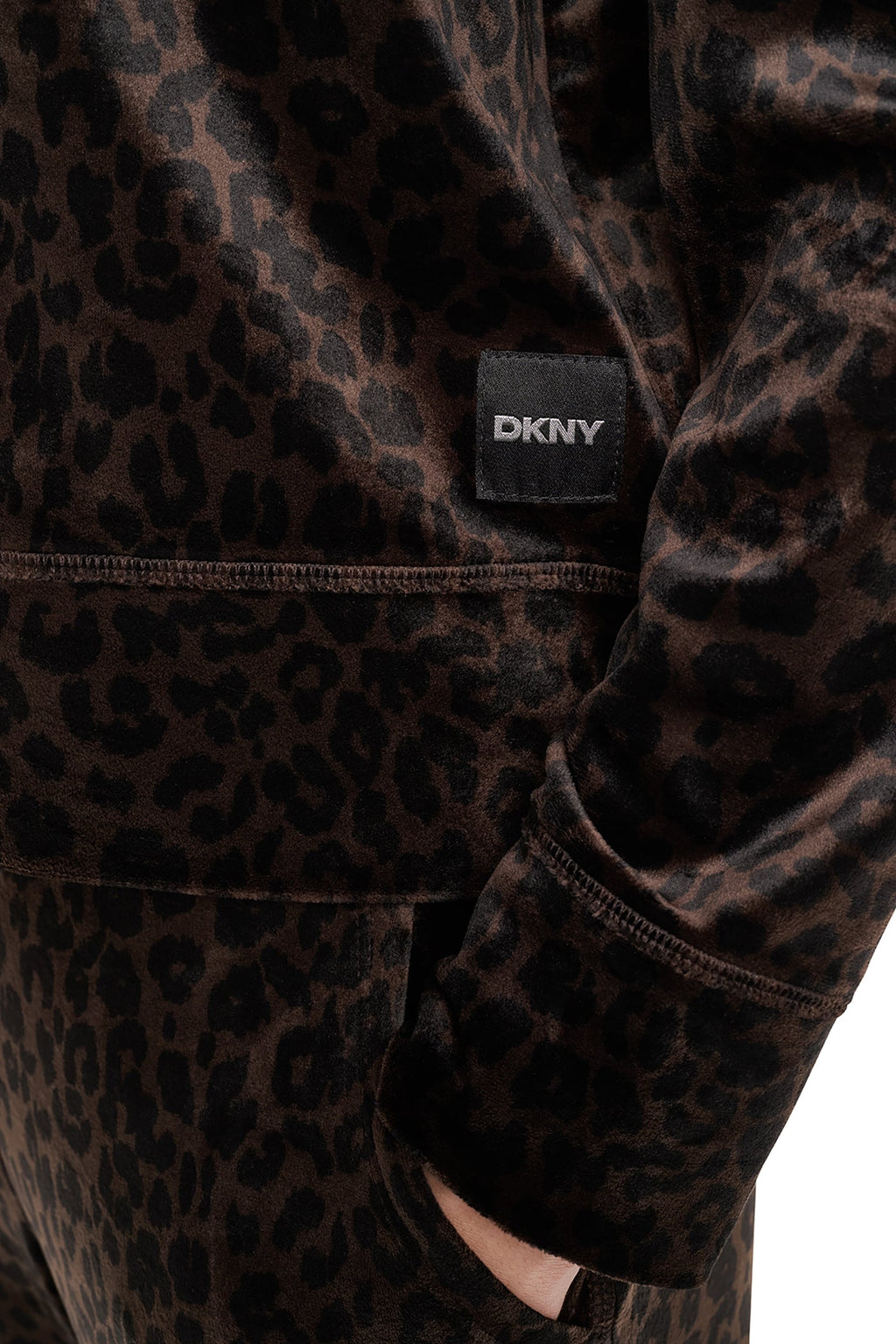 VELOUR ANIMAL PRINT PULLOVER