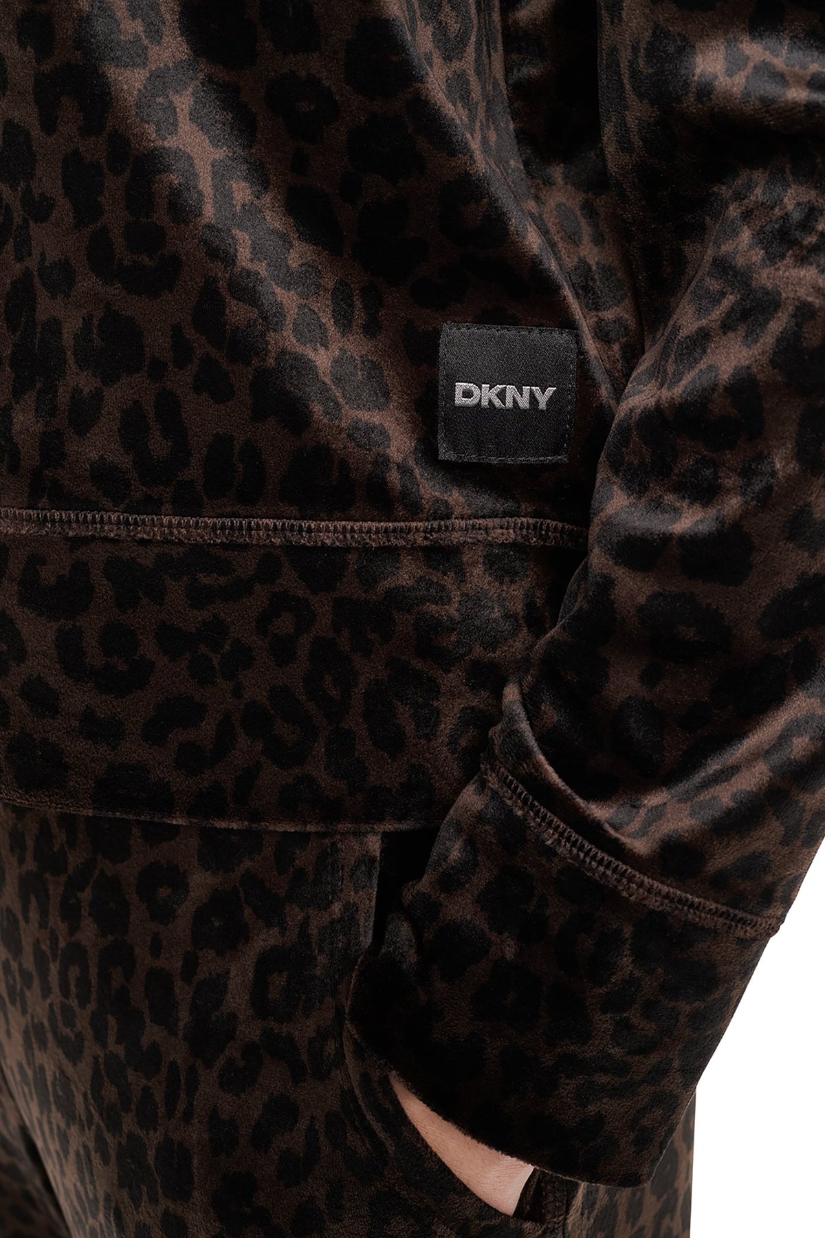 VELOUR ANIMAL PRINT PULLOVER