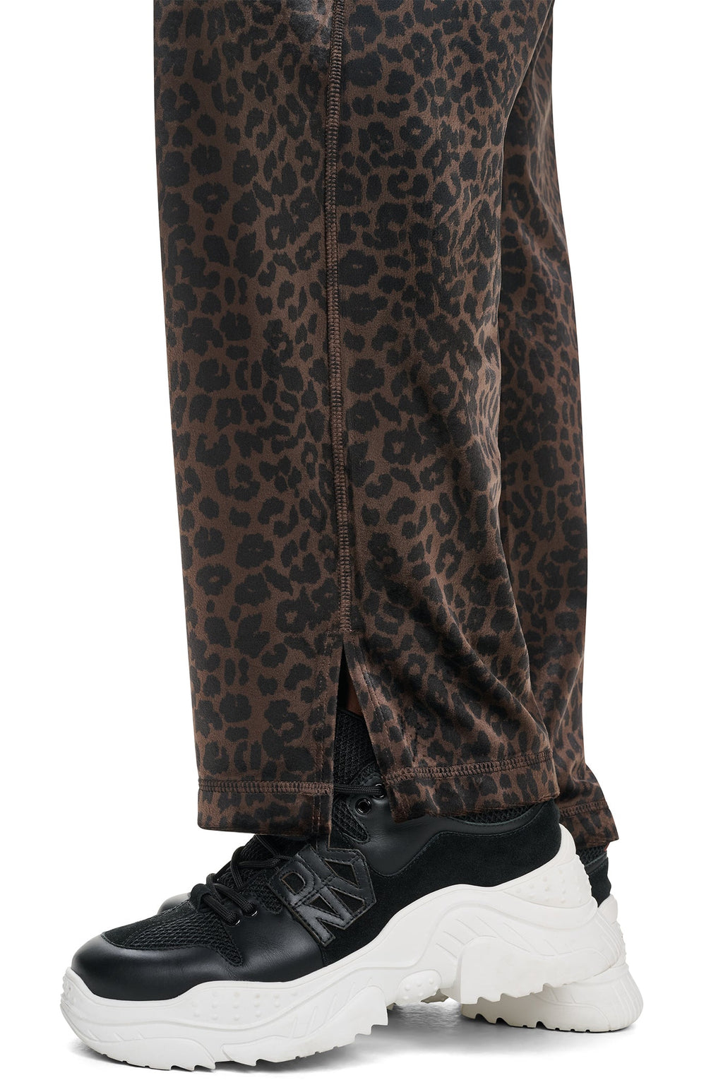 VELOUR ANIMAL PRINT MID-RISE PANT