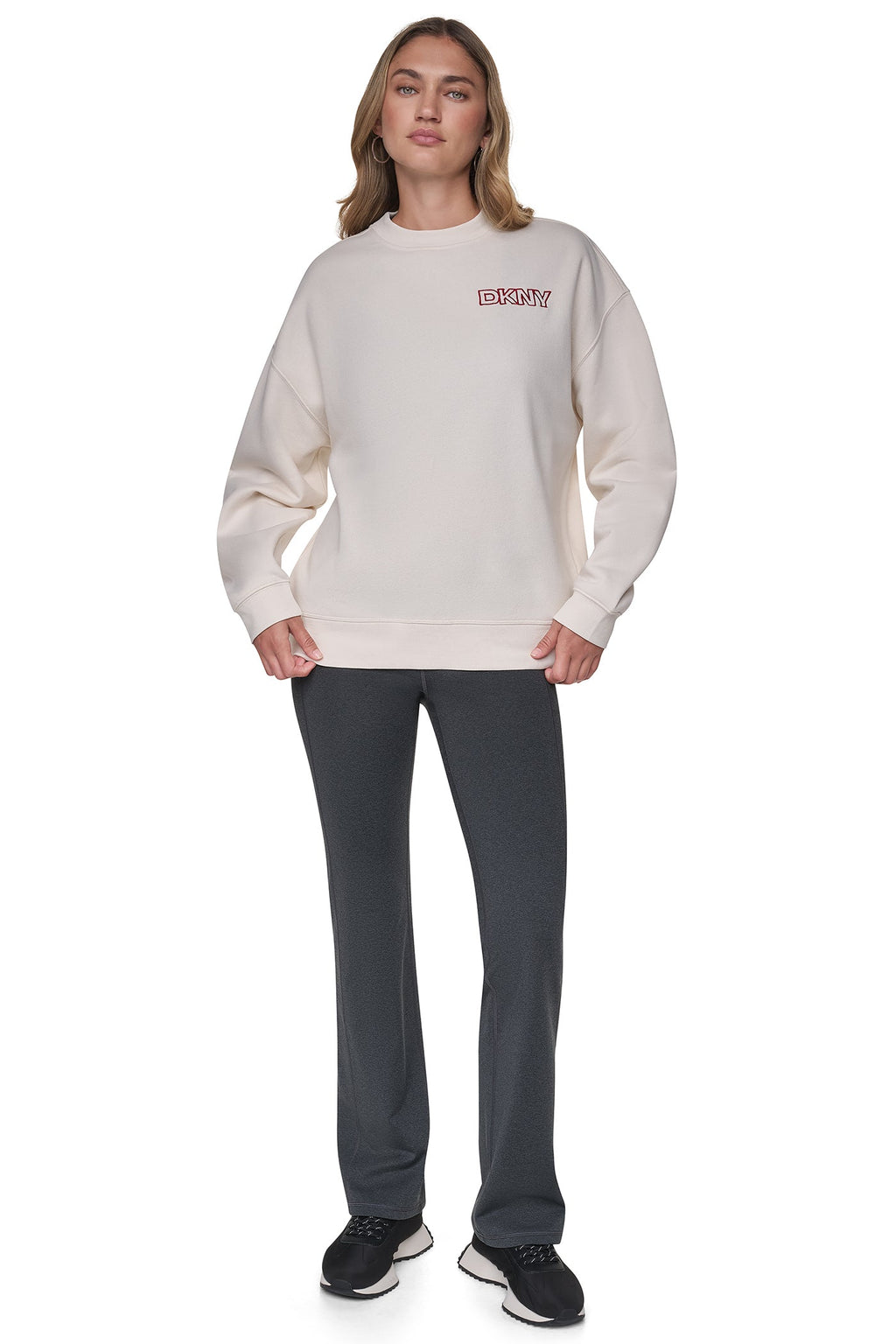 OVERSIZED EMBROIDERED SWEATSHIRT
