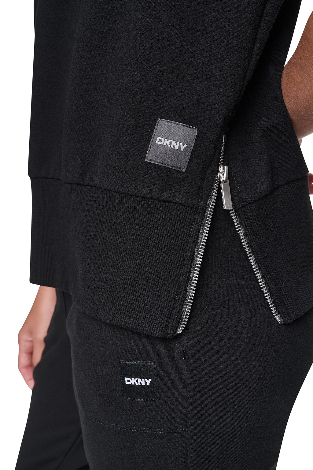 MOCK NECK FRONT-ZIP PULLOVER