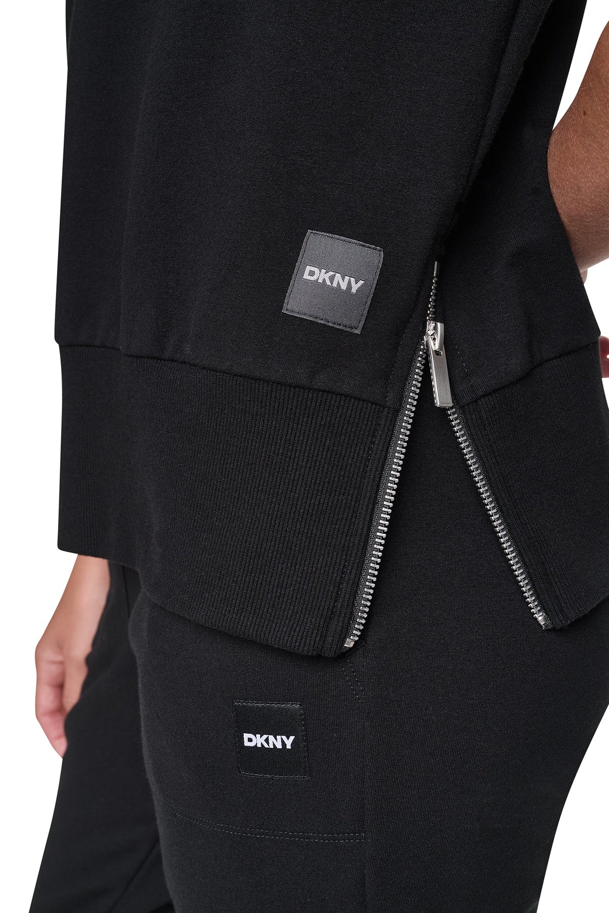 MOCK NECK FRONT-ZIP PULLOVER