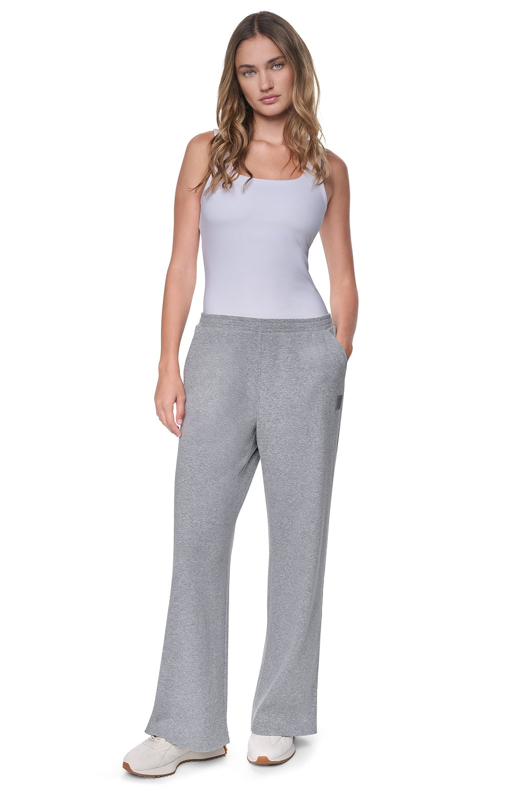 HIGH-RISE RELAXED STRAIGHT LEG PANT