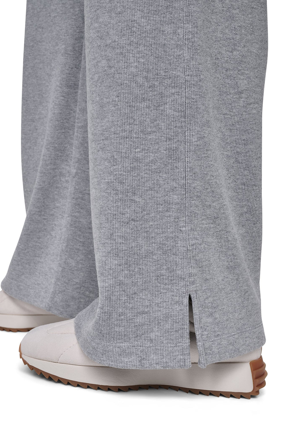 HIGH-RISE RELAXED STRAIGHT LEG PANT