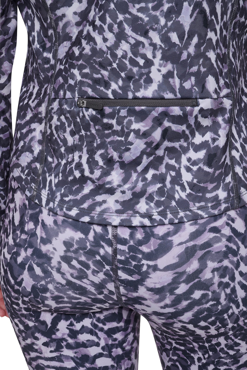 FUNNEL NECK HALF-ZIP PULLOVER