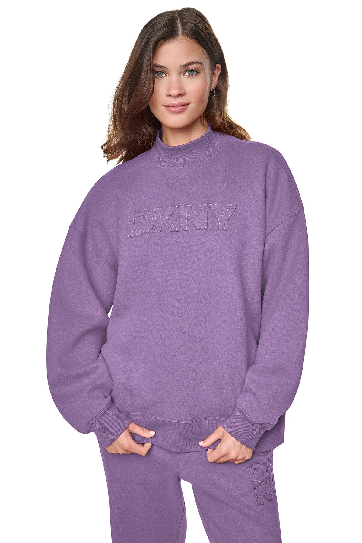 MOCK NECK LOGO PULLOVER