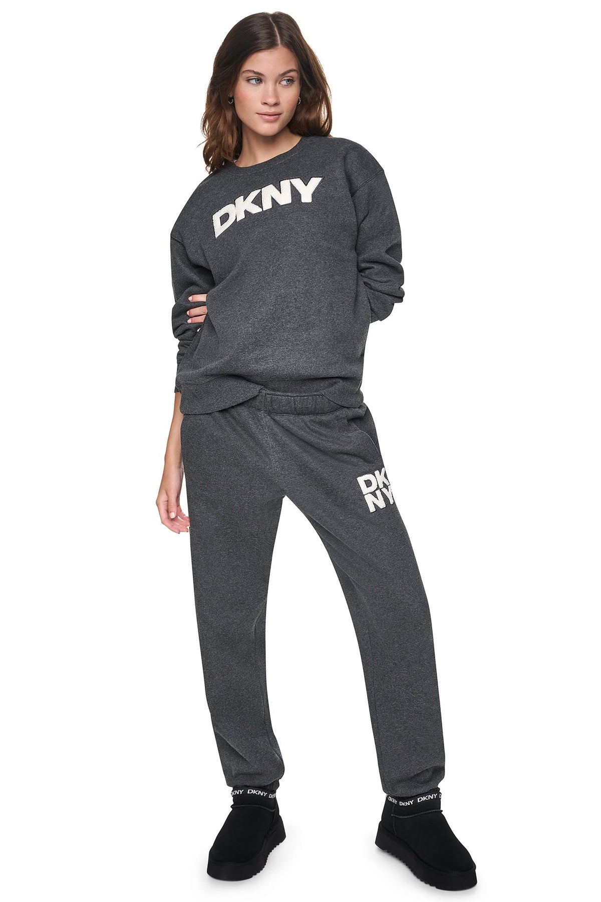 CHENILLE LOGO SWEATSHIRT