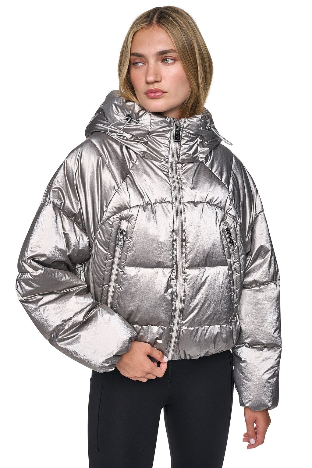 SHORT HOODED PUFFER