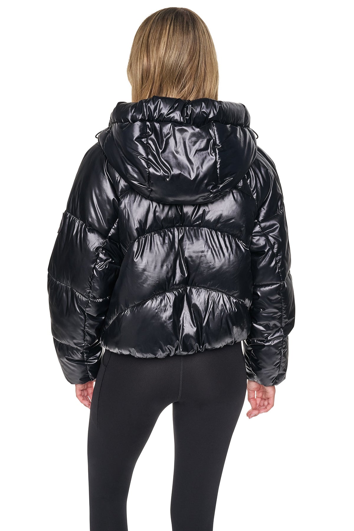 SHORT HOODED PUFFER