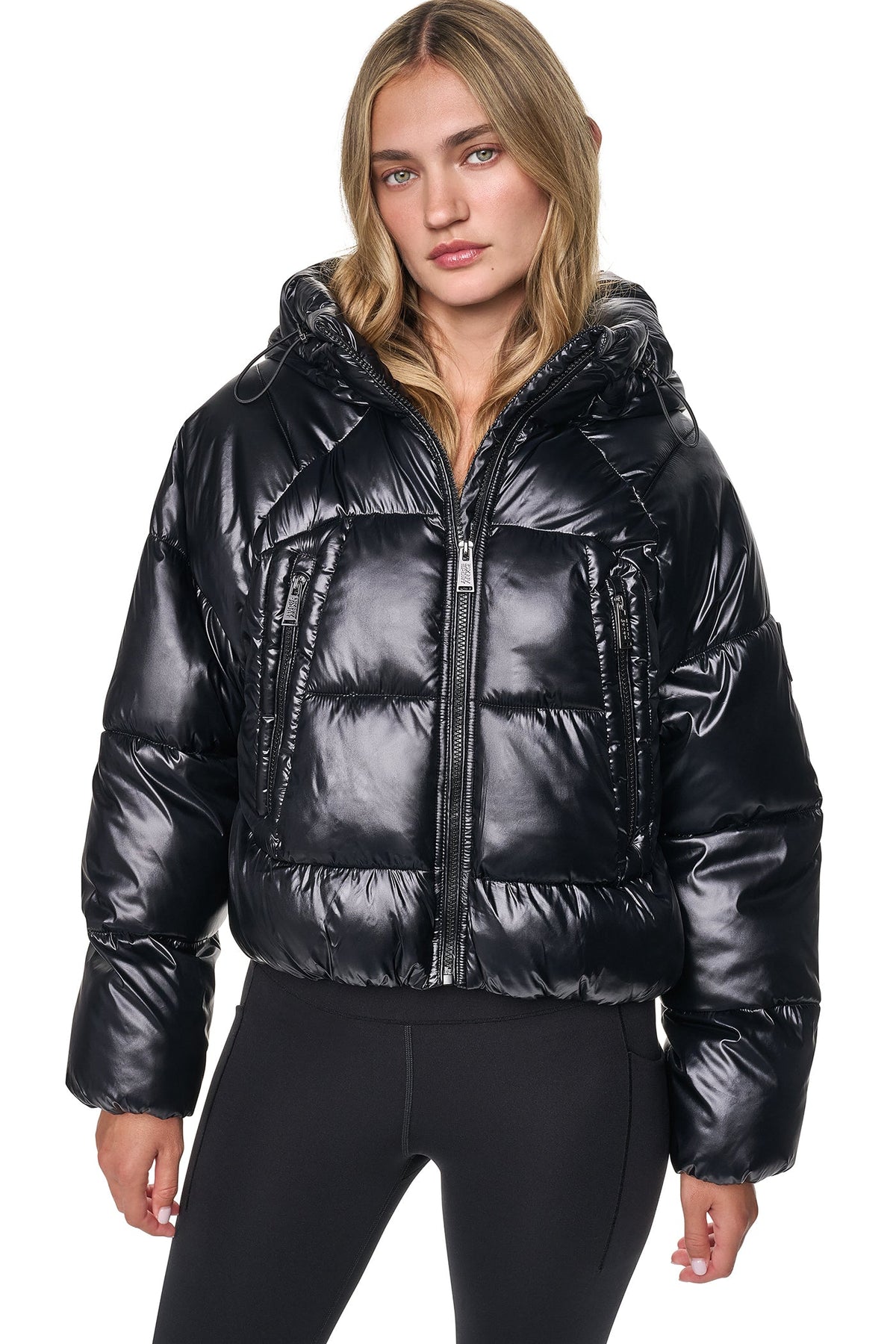 SHORT HOODED PUFFER