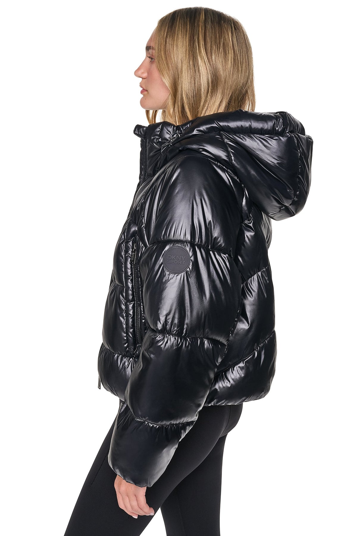 SHORT HOODED PUFFER