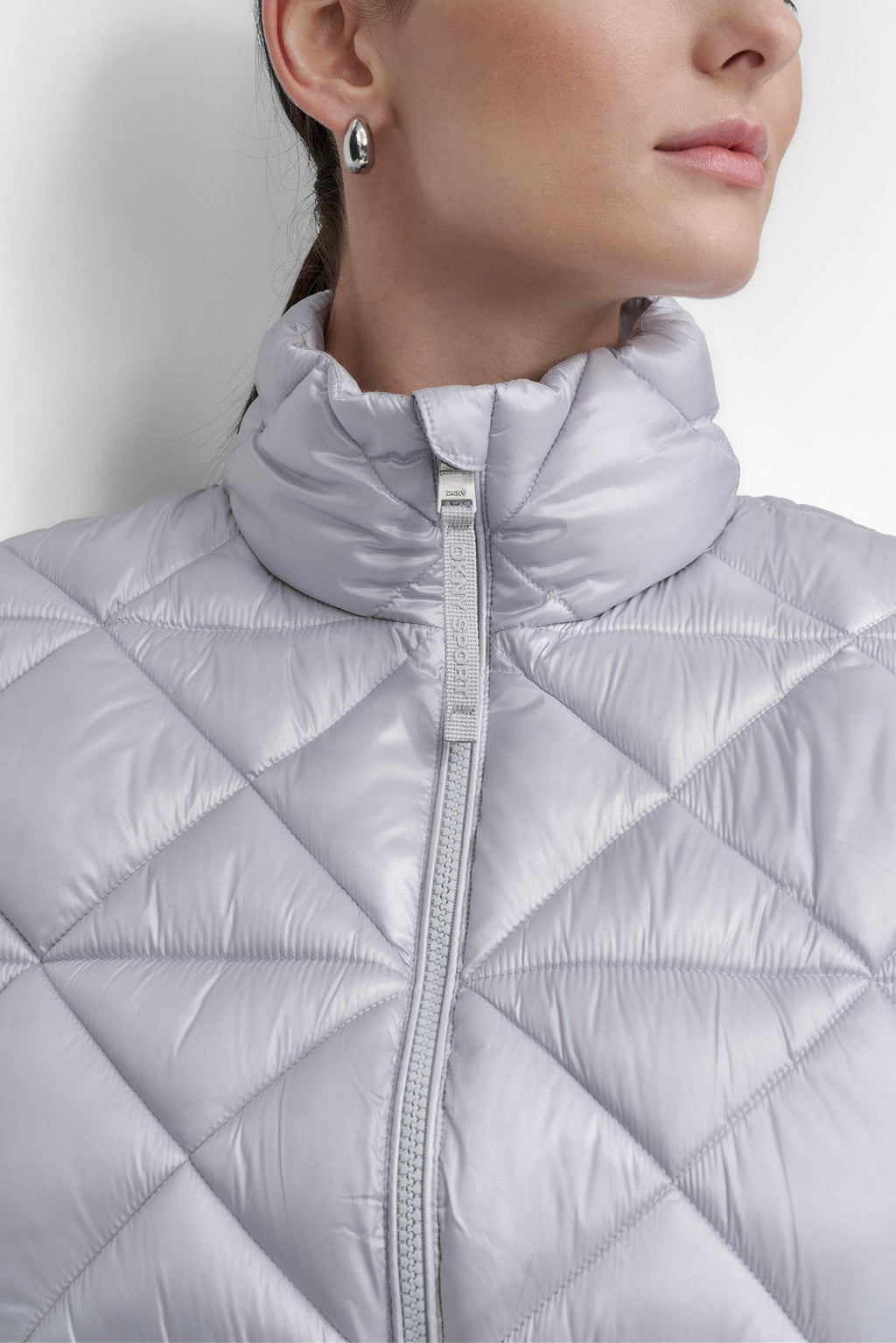 NOVELTY CROPPED DIAMOND QUILT VEST