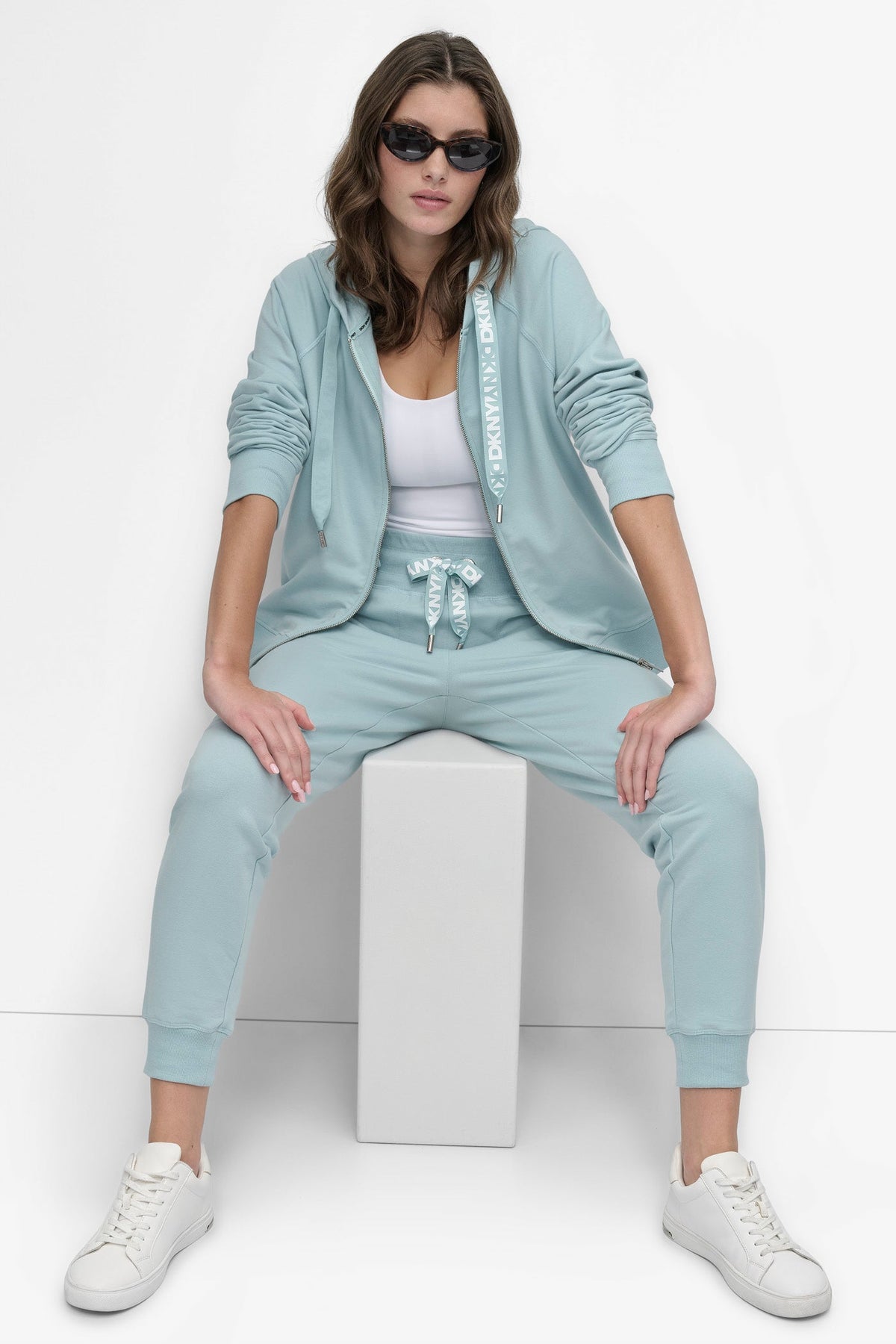 TWO-TONE HIGH-RISE LOGO DRAWSTRING SKINNY JOGGER