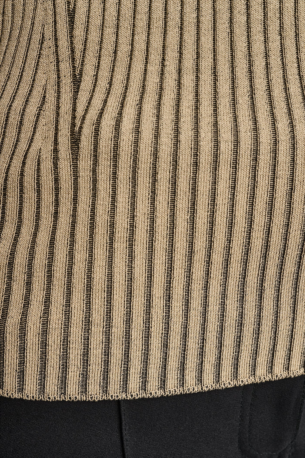 RIB KNIT SWEATER